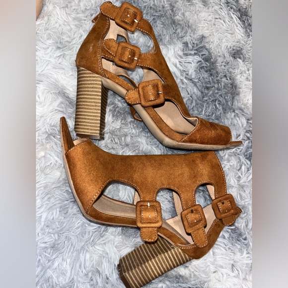 Madden Girl Beatrik Sandals - Picture 7 of 11